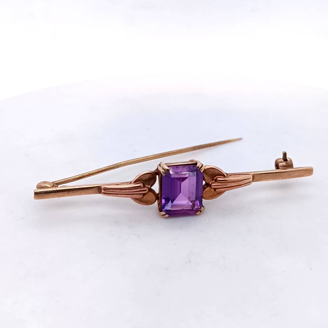 Vintage 9k Rose Gold Brooch with Purple Stone