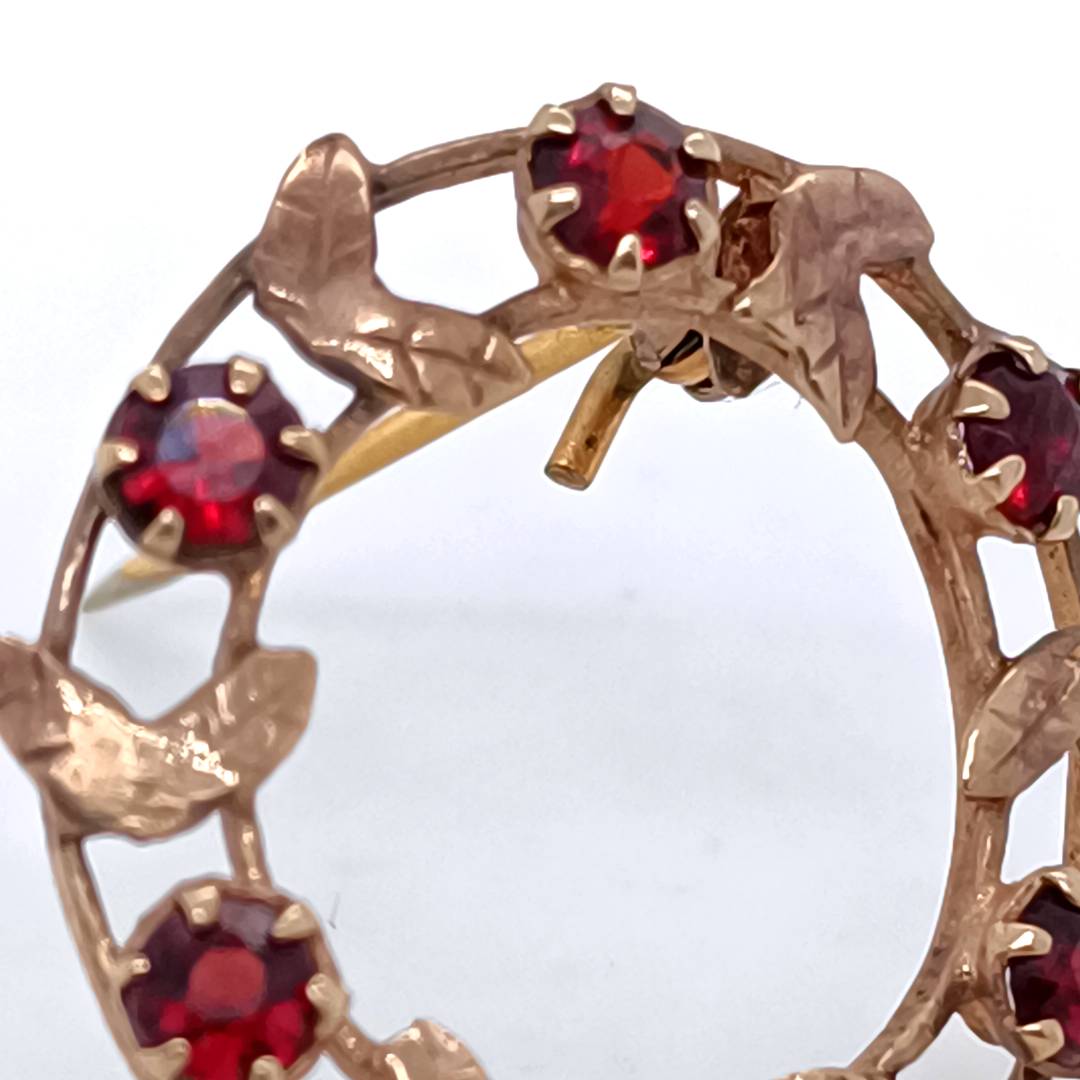 Vintage 9k Gold and Garnets Wreath Brooch