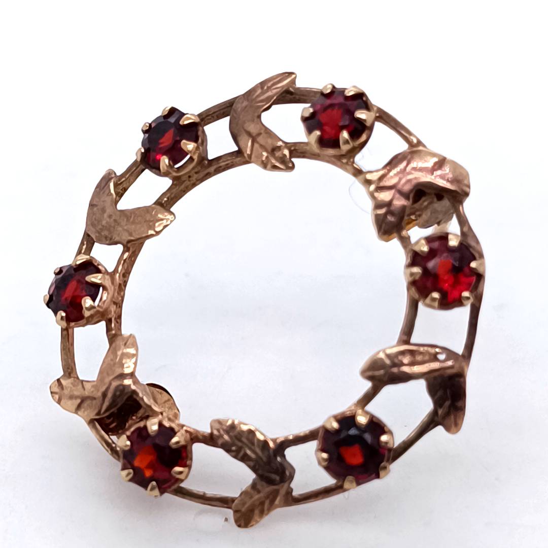 Vintage 9k Gold and Garnets Wreath Brooch