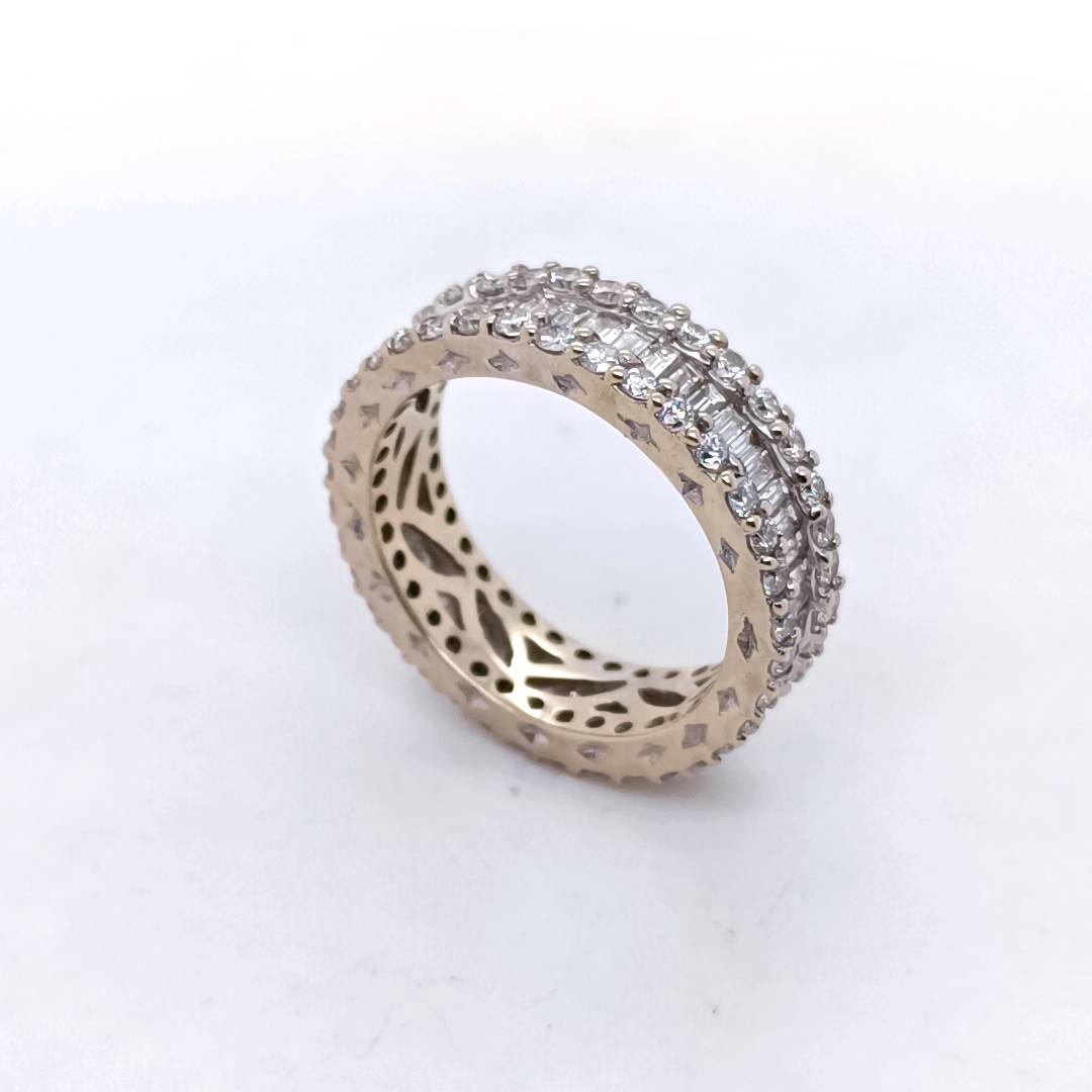 Diamond & White Gold Eternity Ring , 2.65 carat