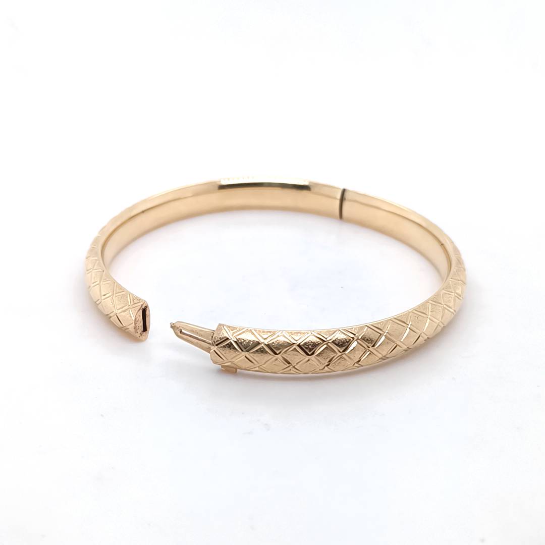 Vintage 14k Gold Bangle
