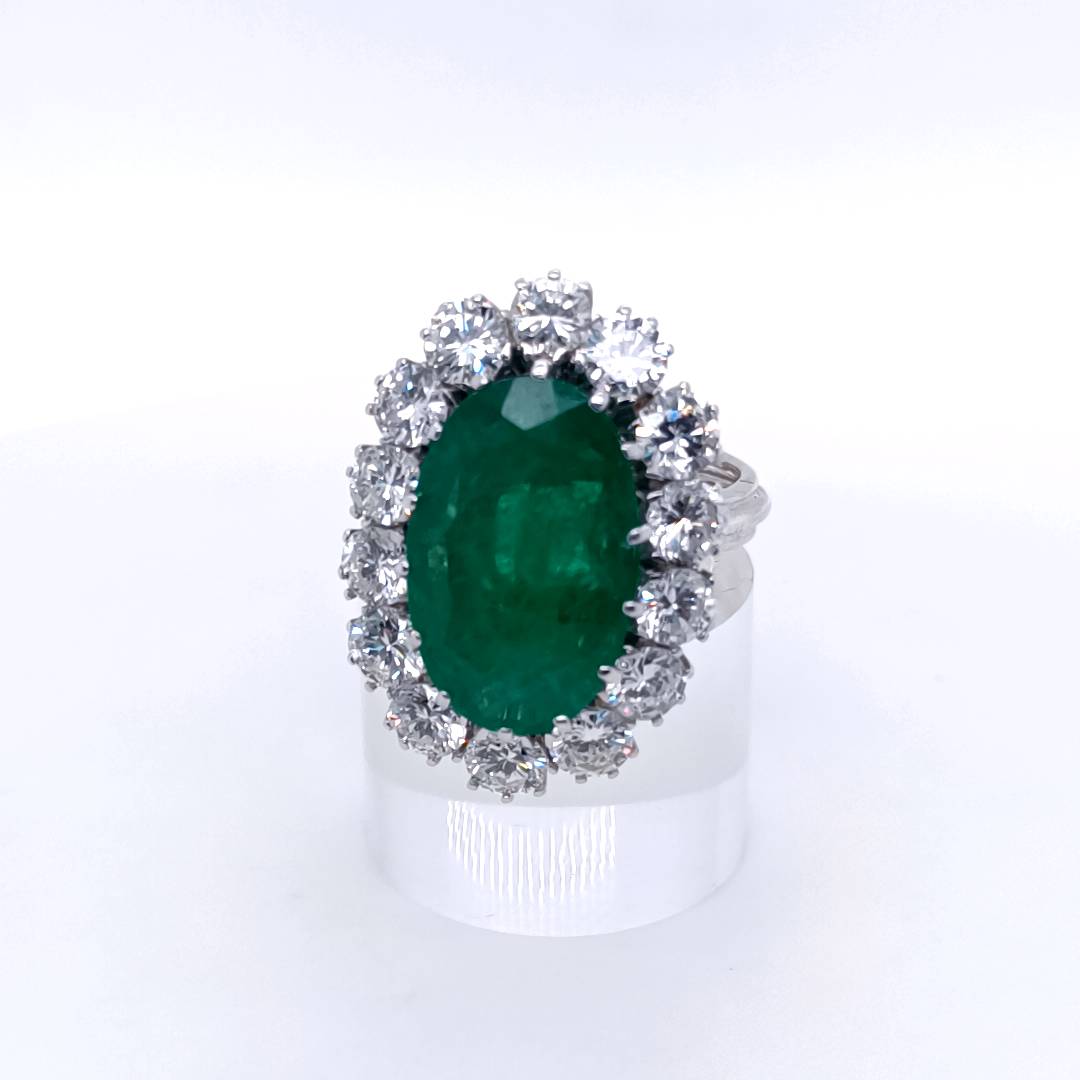 Emerald & Diamond Ring , 18 k White Gold