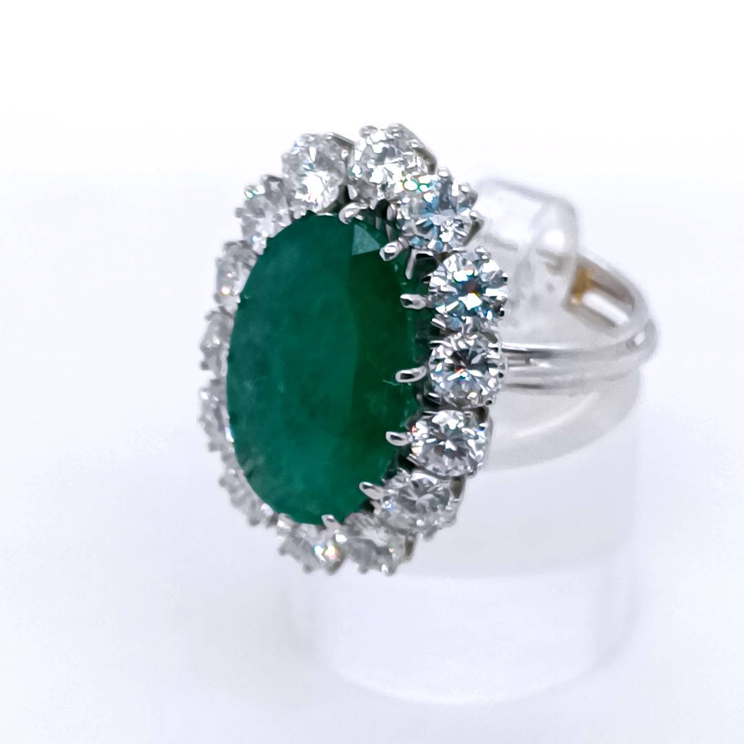 Emerald & Diamond Ring , 18 k White Gold