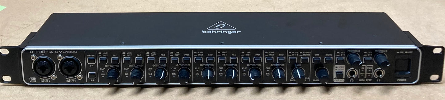 Behringer 1820