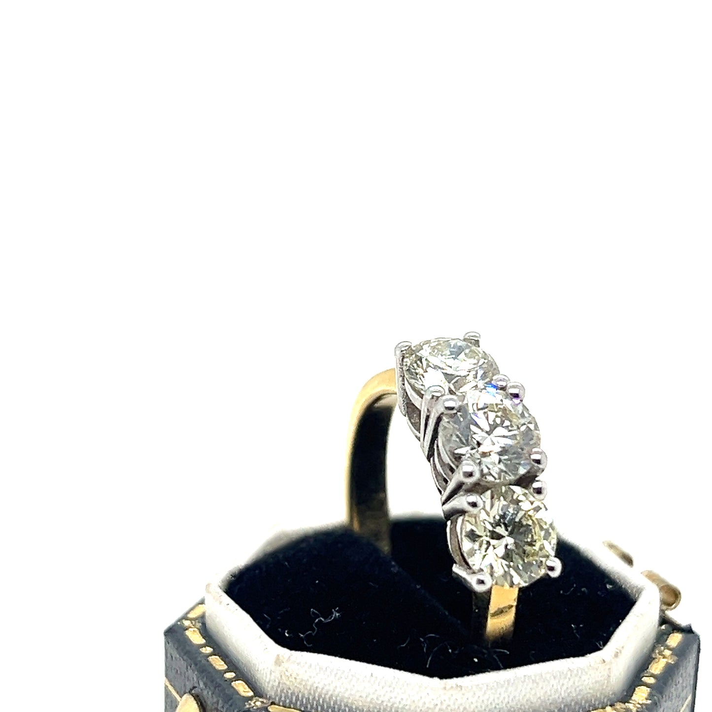 3 Stones Diamond Ring
