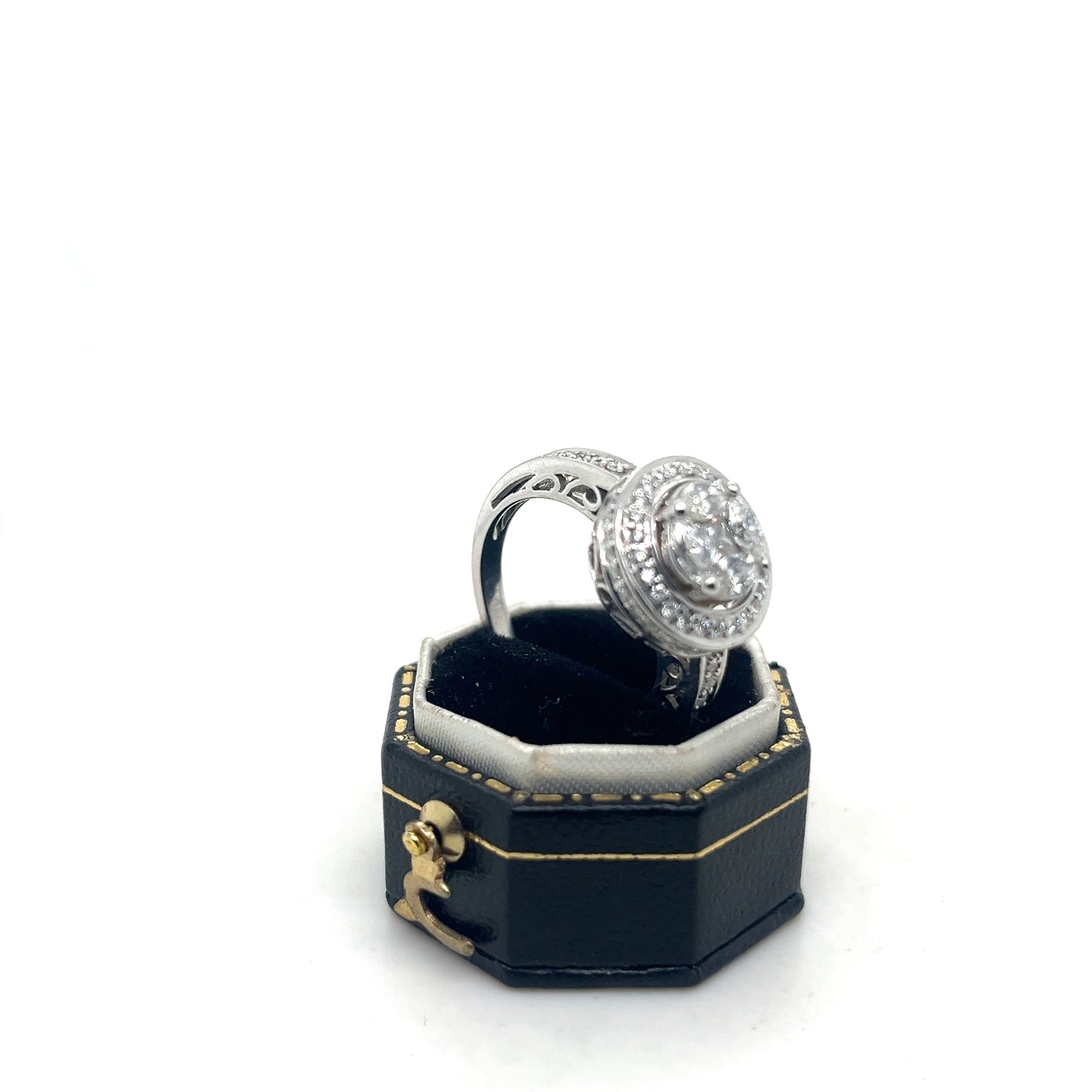 Diamond Halo Ring. 18k White Gold