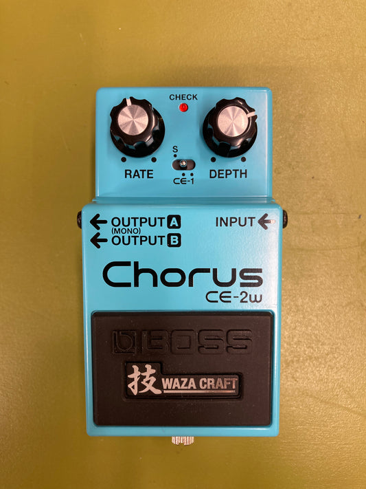 Boss Chorus CE-2w pedal