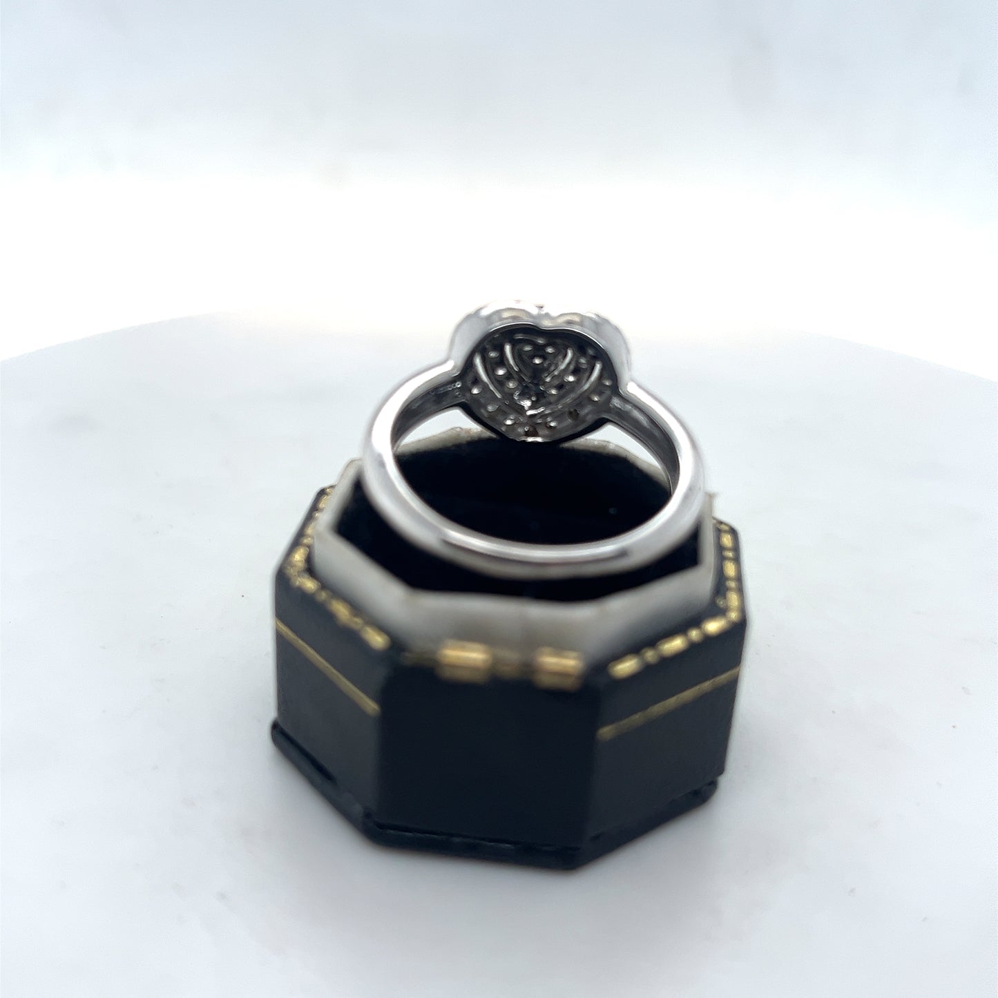 Heart Shape Halo Ring. White Gold and Diamond