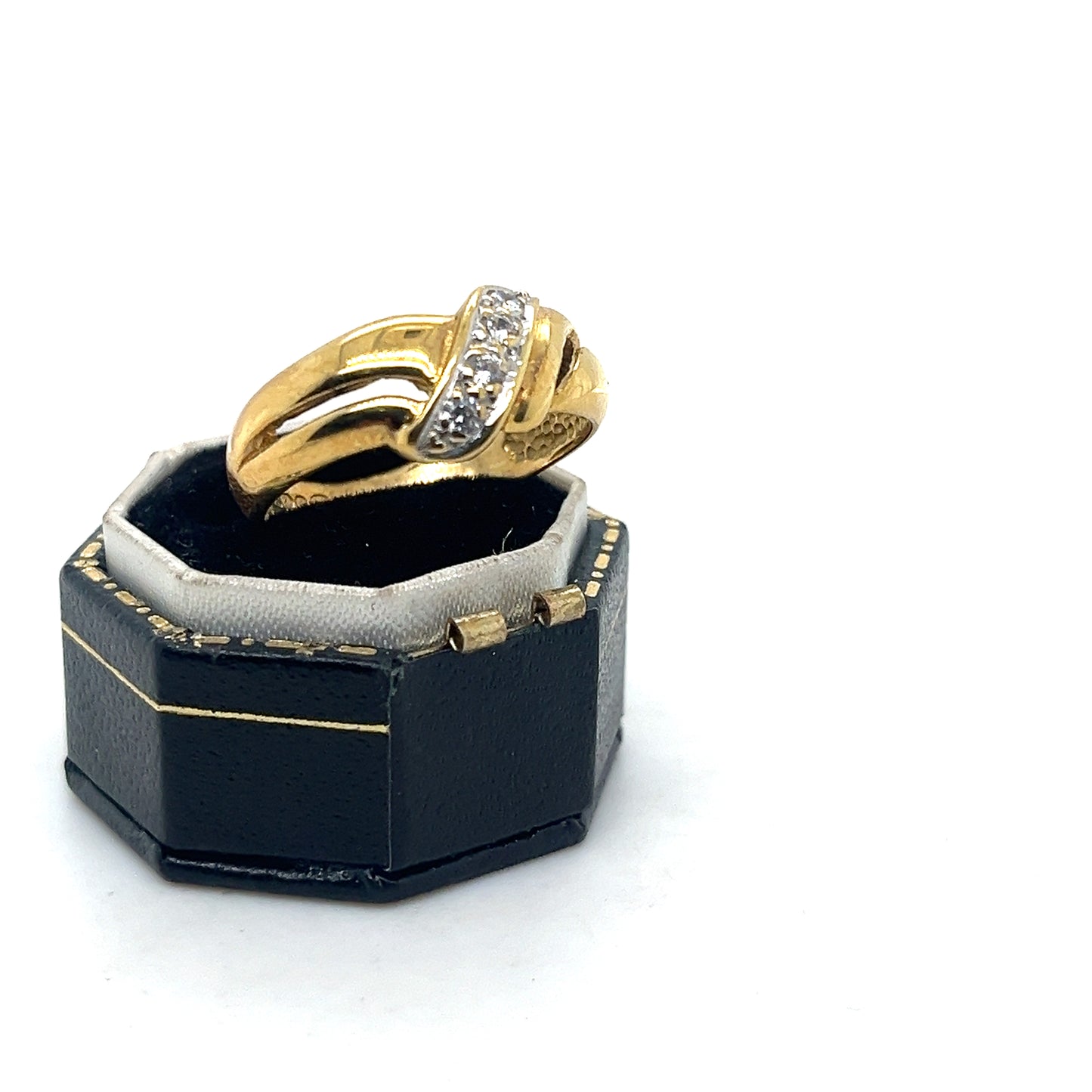 18k Yellow Gold and Diamonds Ring