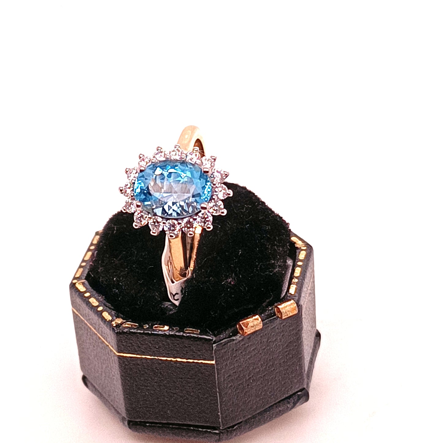 Blue Topaz & Diamond Ring 18k Yellow Gold