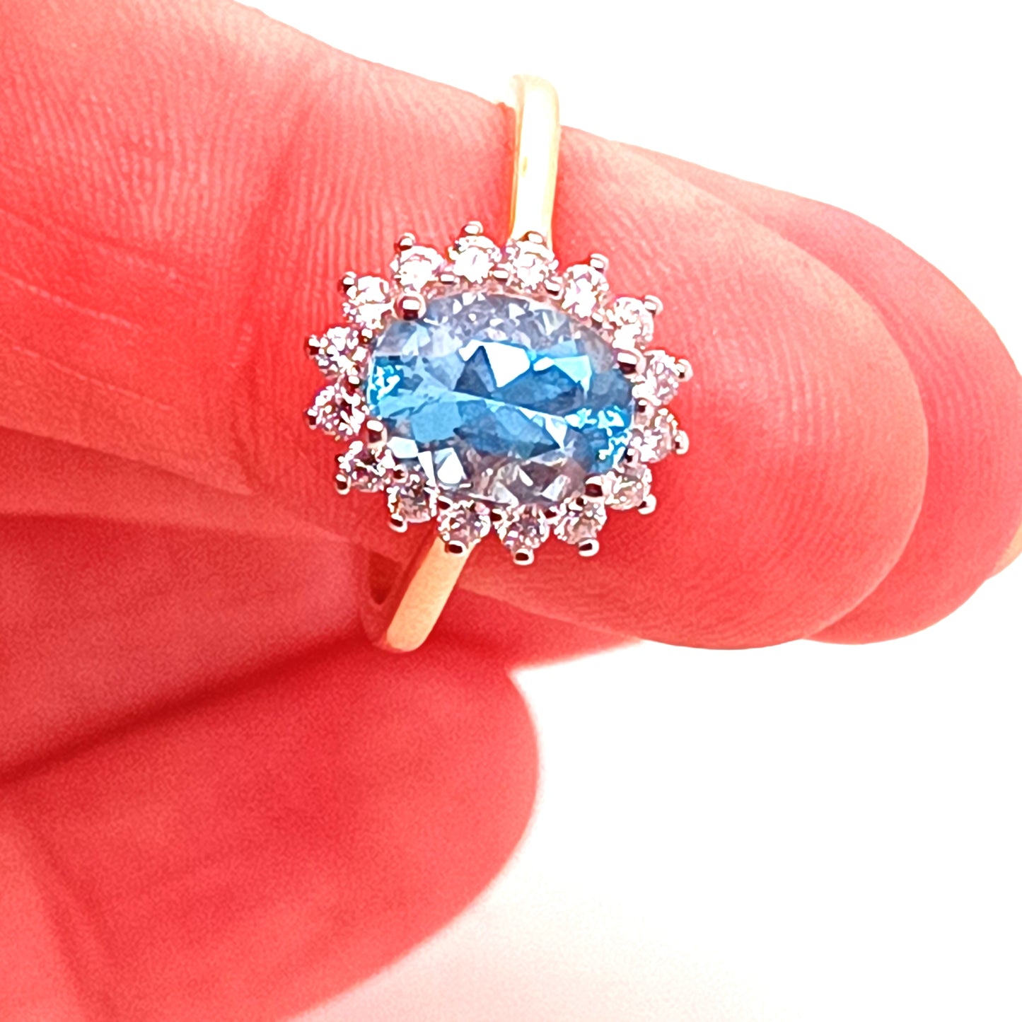 Blue Topaz & Diamond Ring 18k Yellow Gold