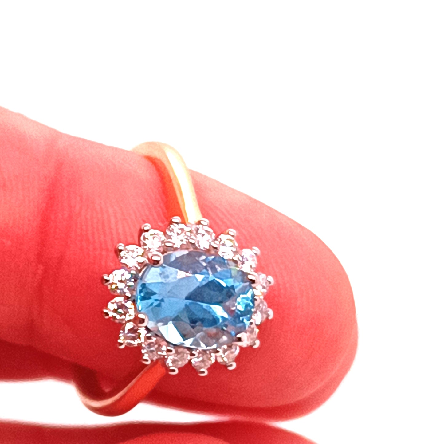 Blue Topaz & Diamond Ring 18k Yellow Gold