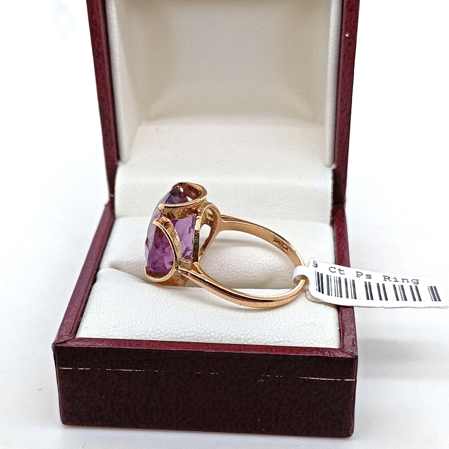 9k Gold Vintage Ring with Purple Stone