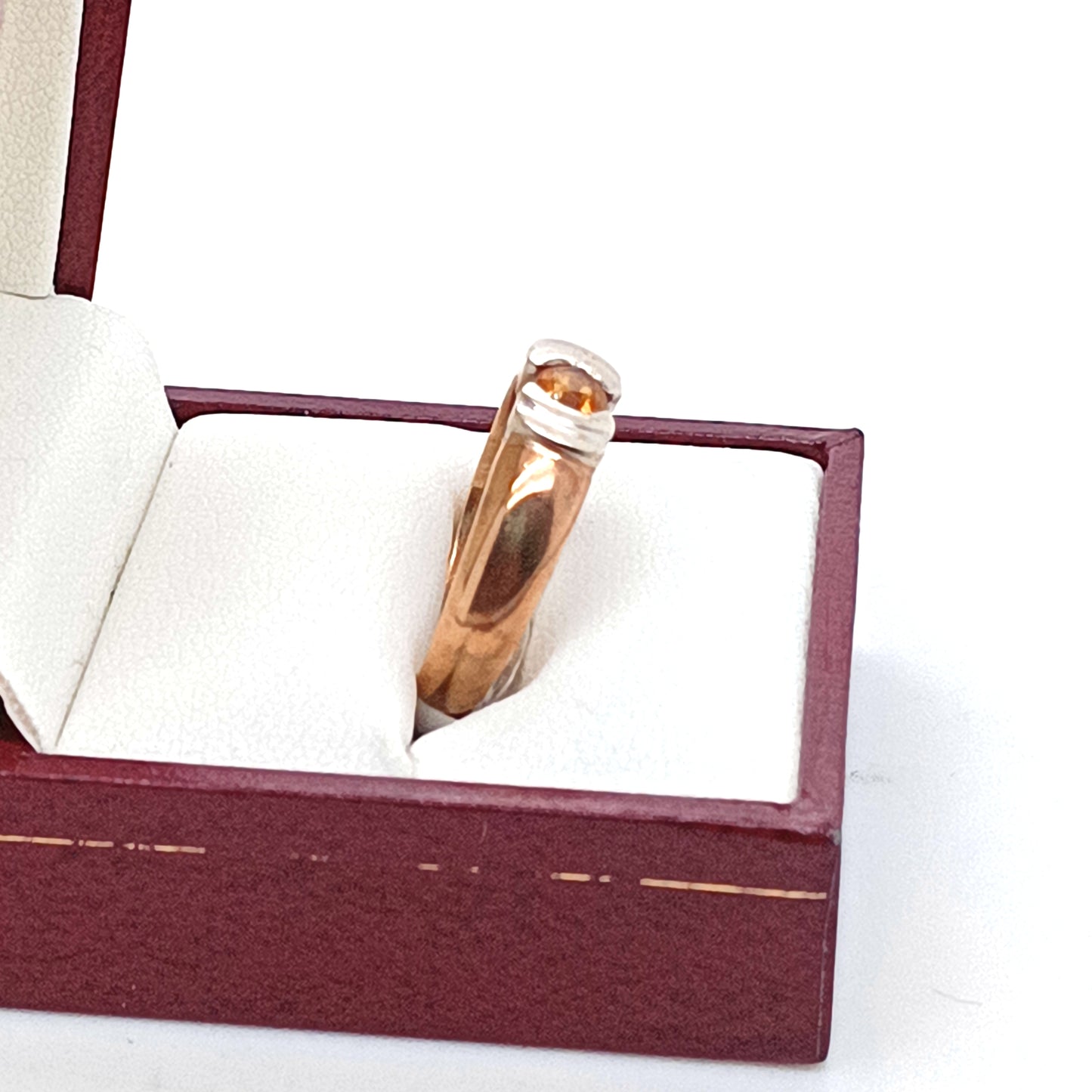 Vintage 9kYellow Gold Ring With Orange Stone