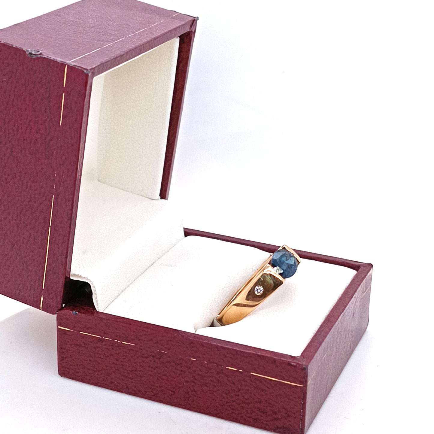 Blue Sapphire & Diamond Ring, 18k Yellow Gold