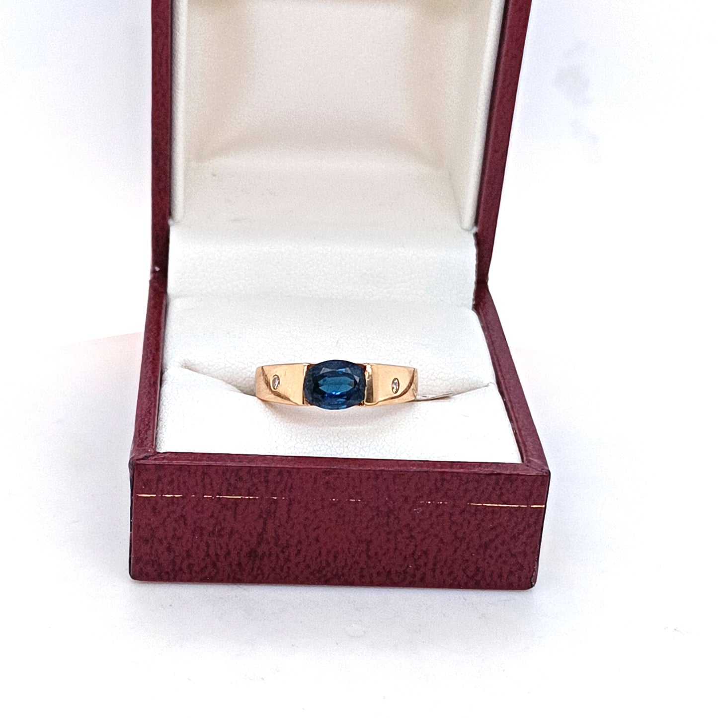 Blue Sapphire & Diamond Ring, 18k Yellow Gold