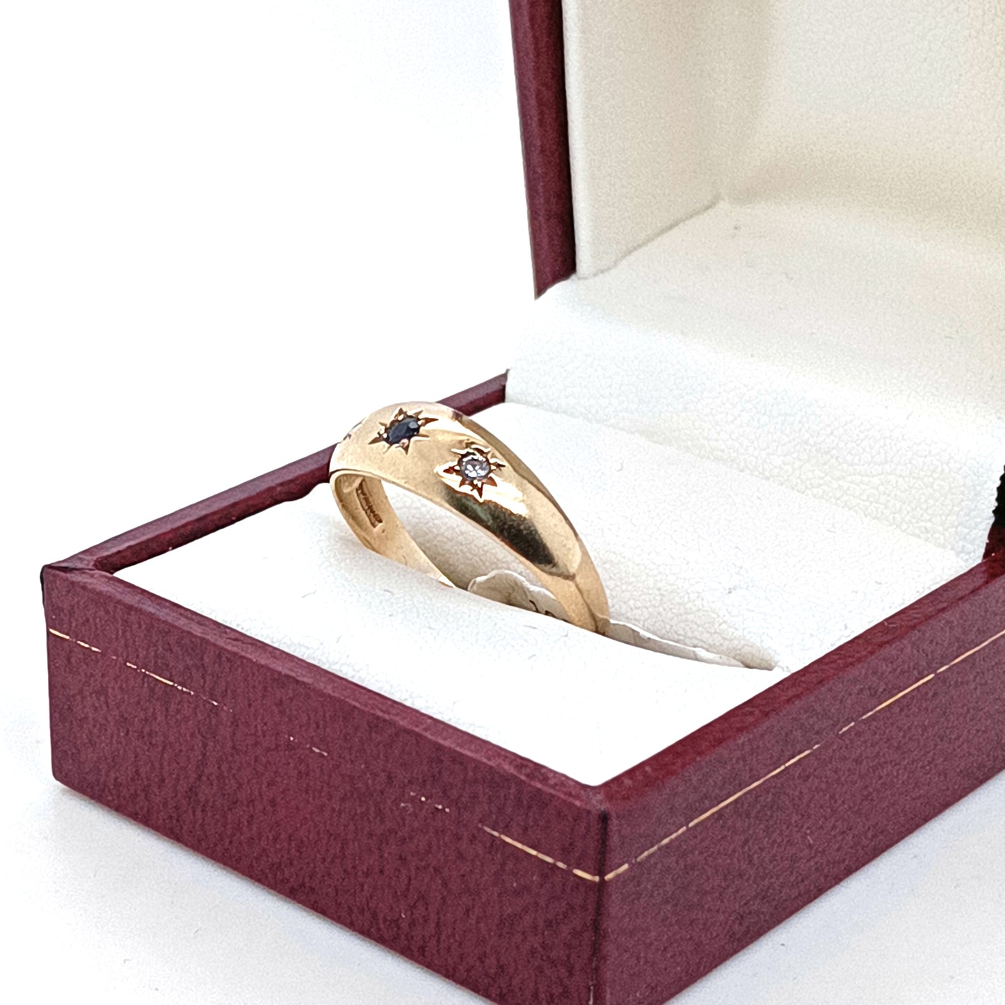 Vintage Gypsy Ring, 9k Yellow Gold & 3 Stones .