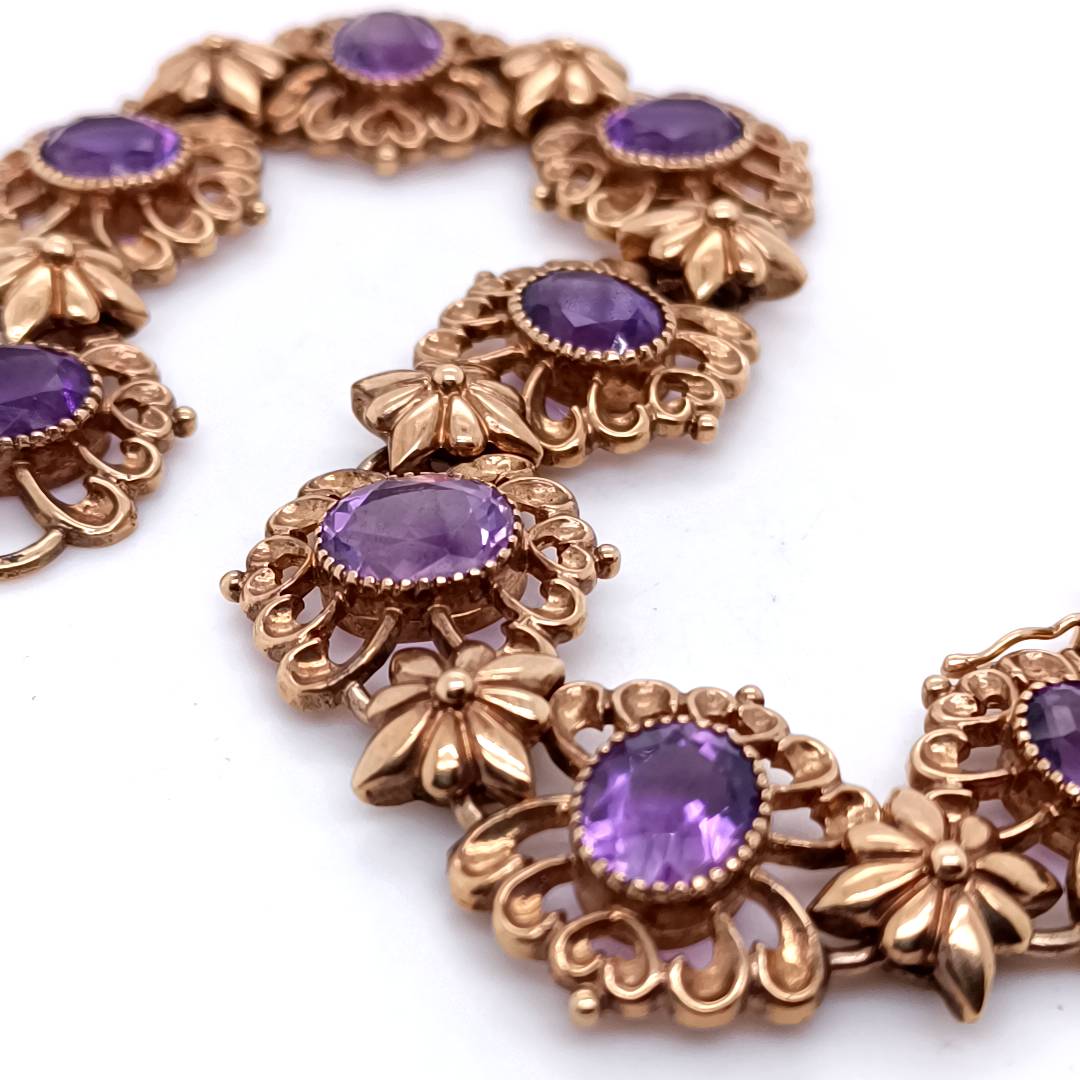 Vintage Yellow Gold & Amethyst Daisy Bracelet