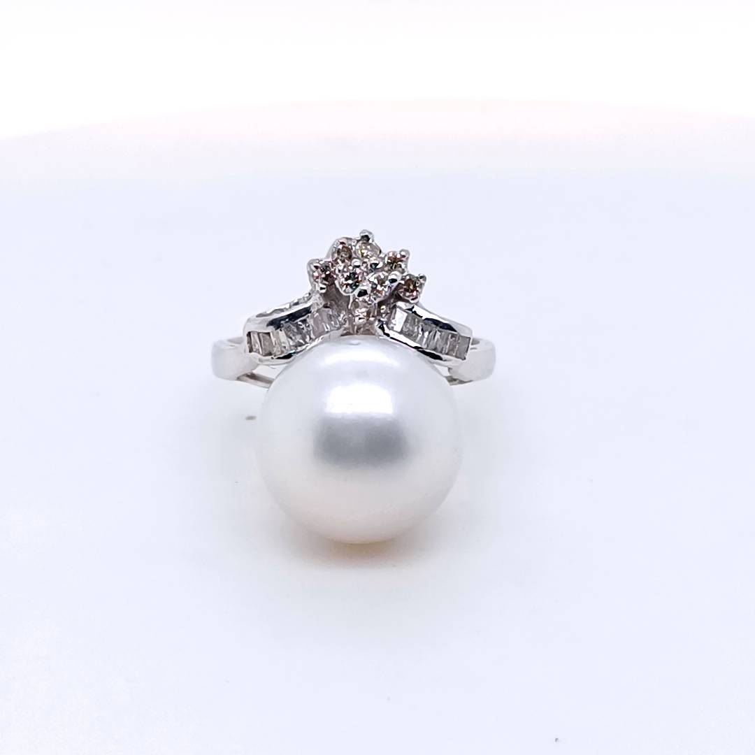 Pearl and diamond ribbon Ring , 9k White Gold