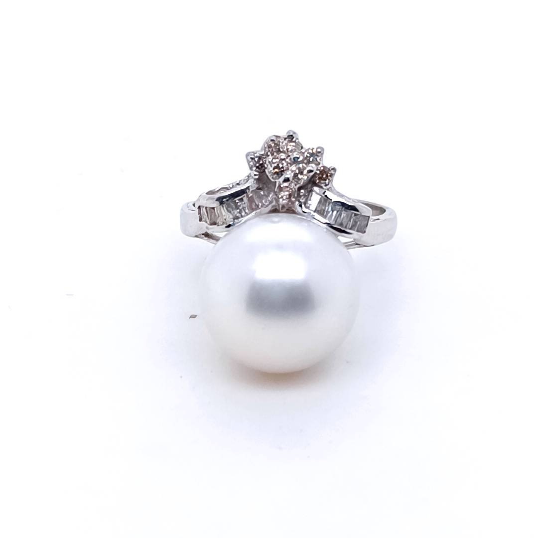 Pearl and diamond ribbon Ring , 9k White Gold