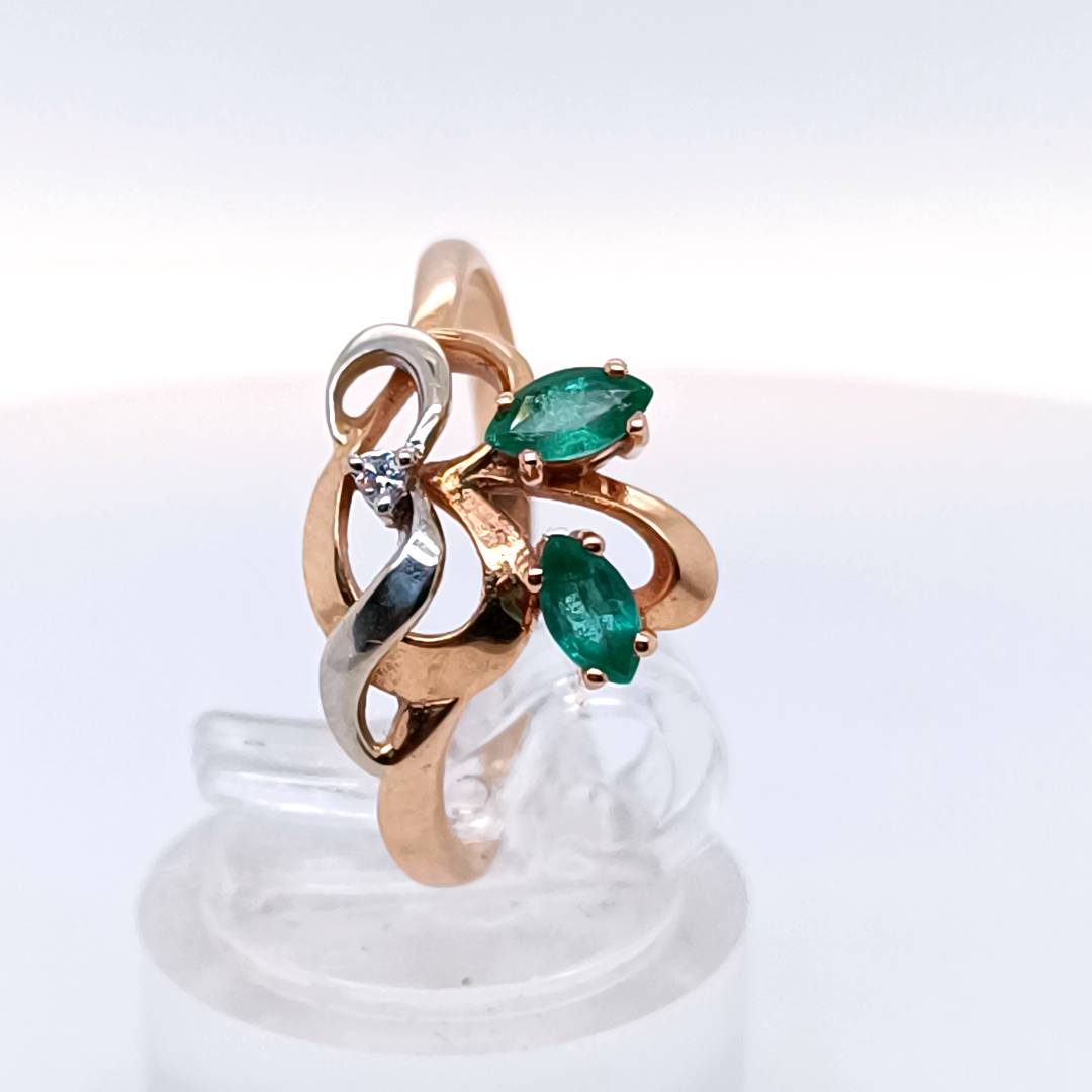 Emerald & Diamond 14k Gold Ribbon Ring