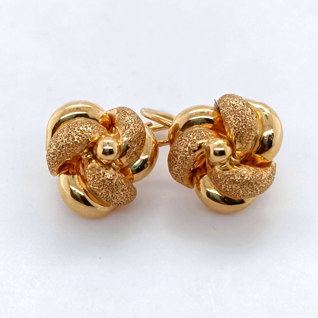 18k Yellow Gold Knot Earrings