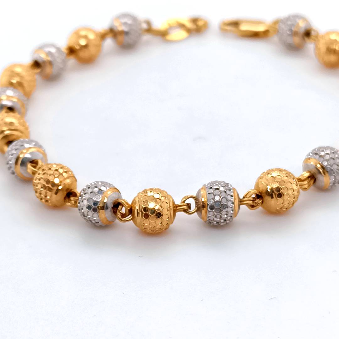 22 k Gold Textured Beads Bracelet