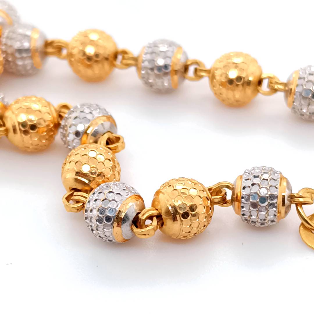 22 k Gold Textured Beads Bracelet