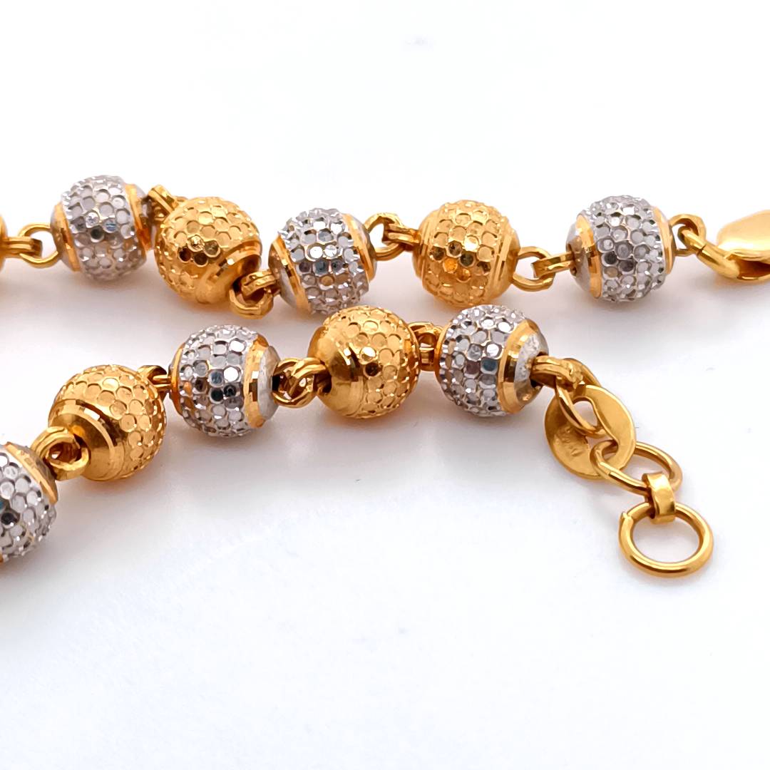 22 k Gold Textured Beads Bracelet