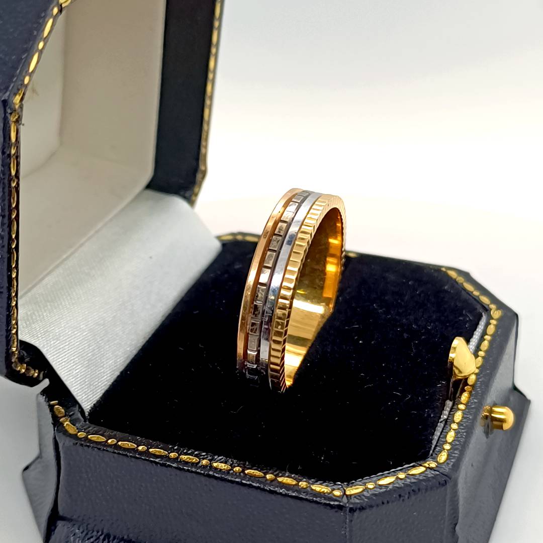 18 k Textured White & Yellow Gold Band