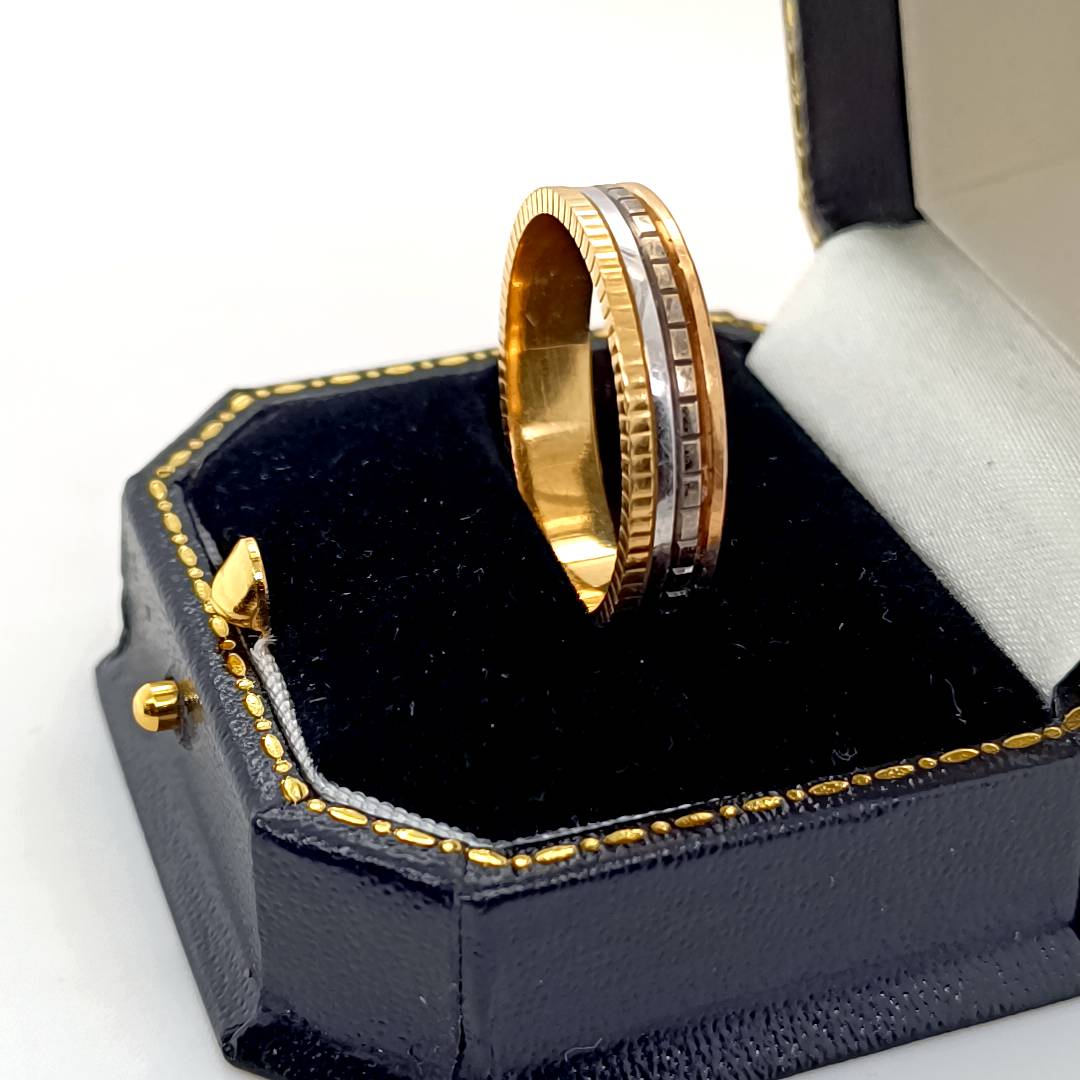 18 k Textured White & Yellow Gold Band