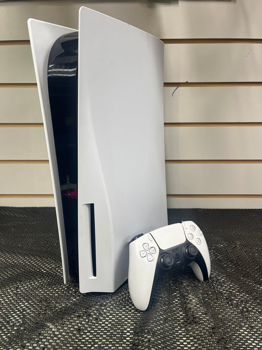 Playstation 5 w/Controller