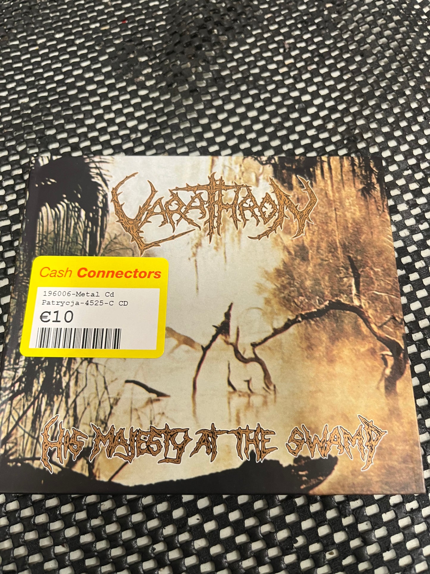 Varathron: His majesty at the swamp