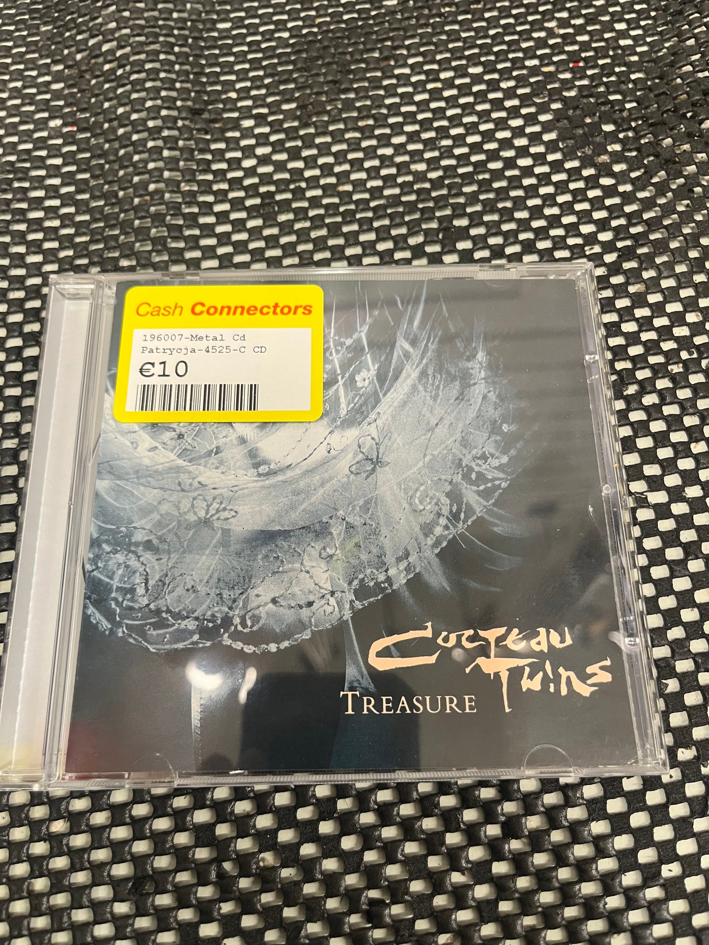 Cocteau Twins: Treasure