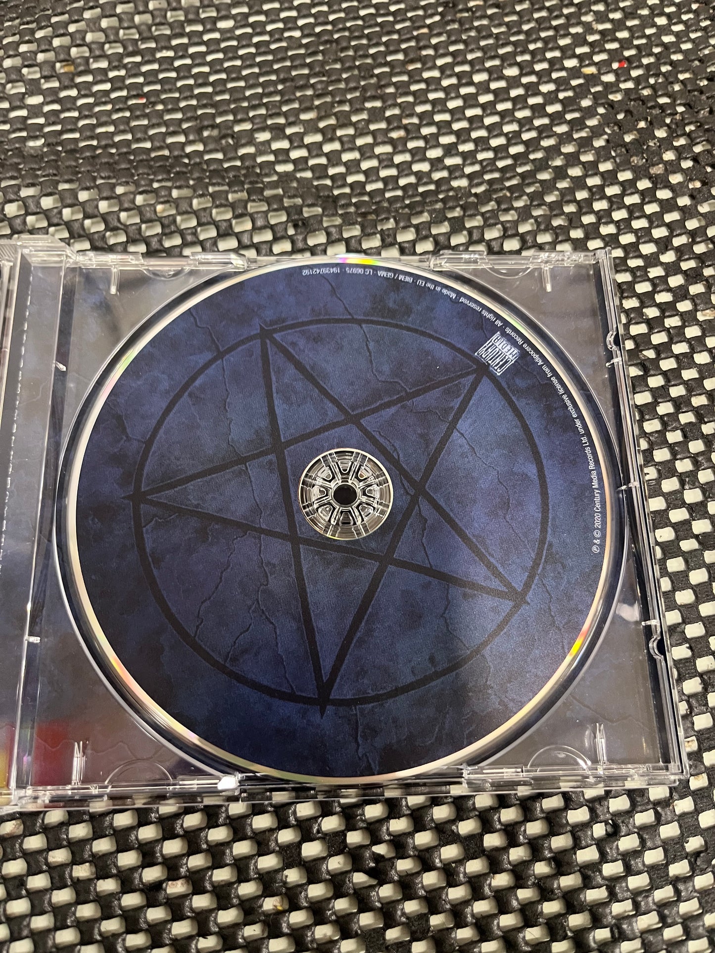 Sacrementum - Far Away From The Sun