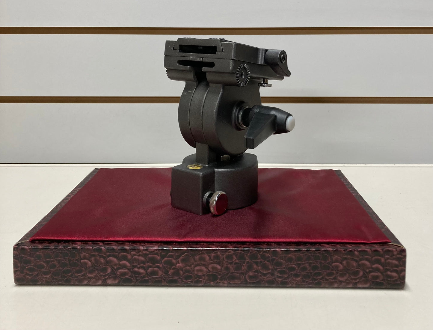 Atlas Tripod Head