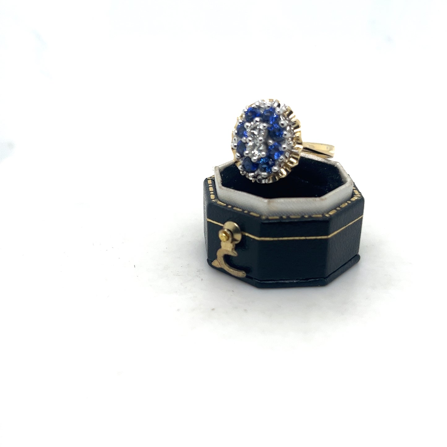 Blue Sapphire and Diamond Ring. Yellow Gold 14k