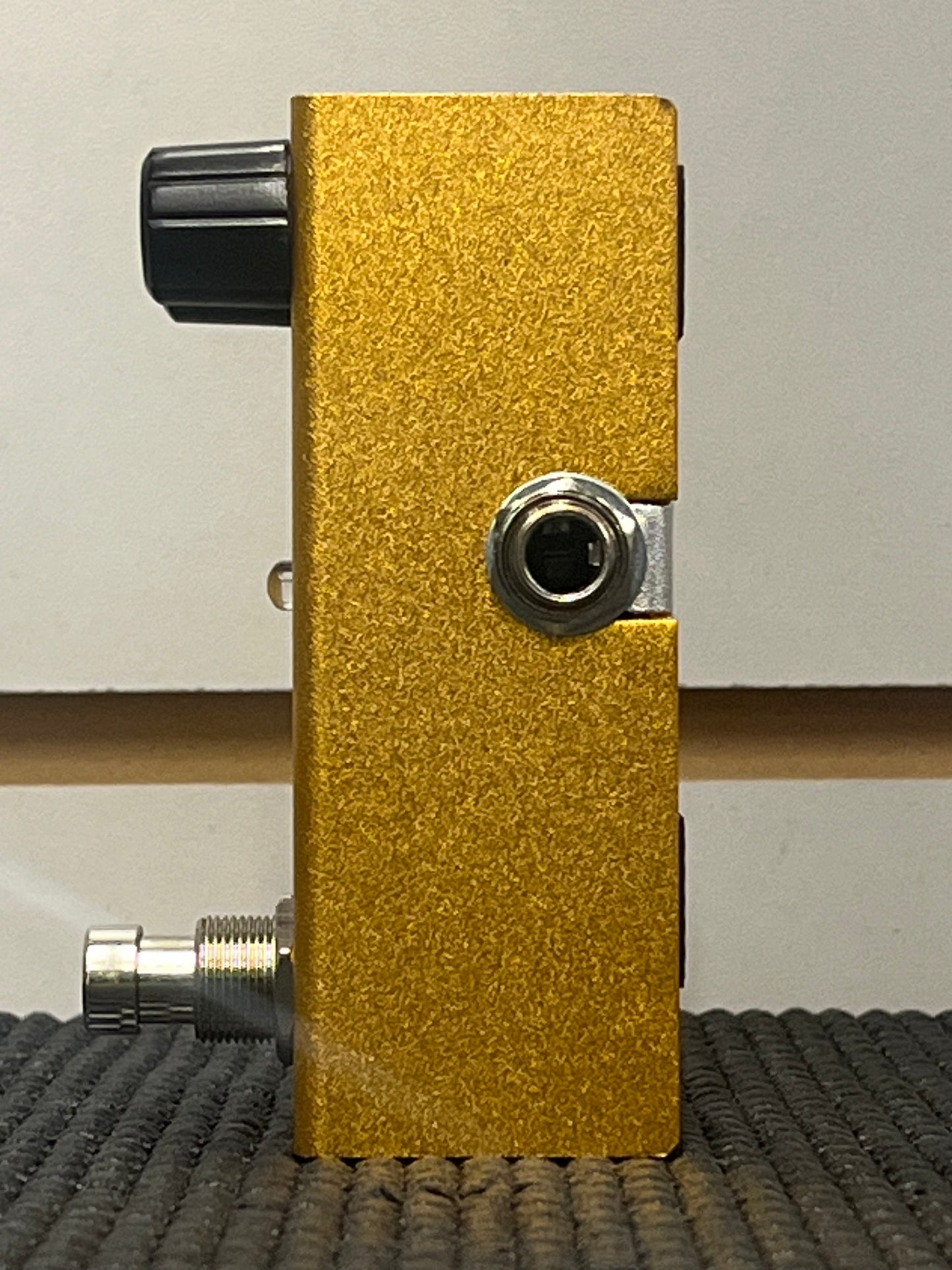 Freshman Tremolo Pedal