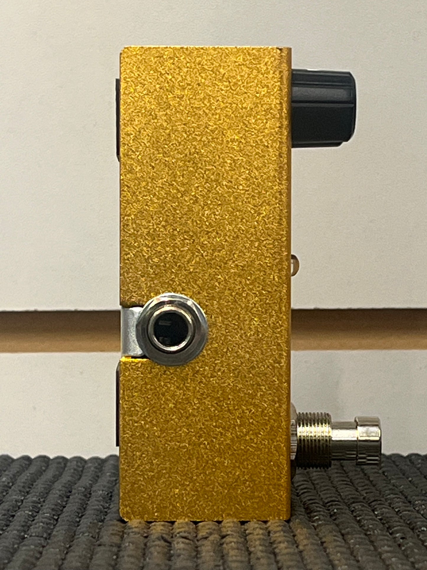 Freshman Tremolo Pedal