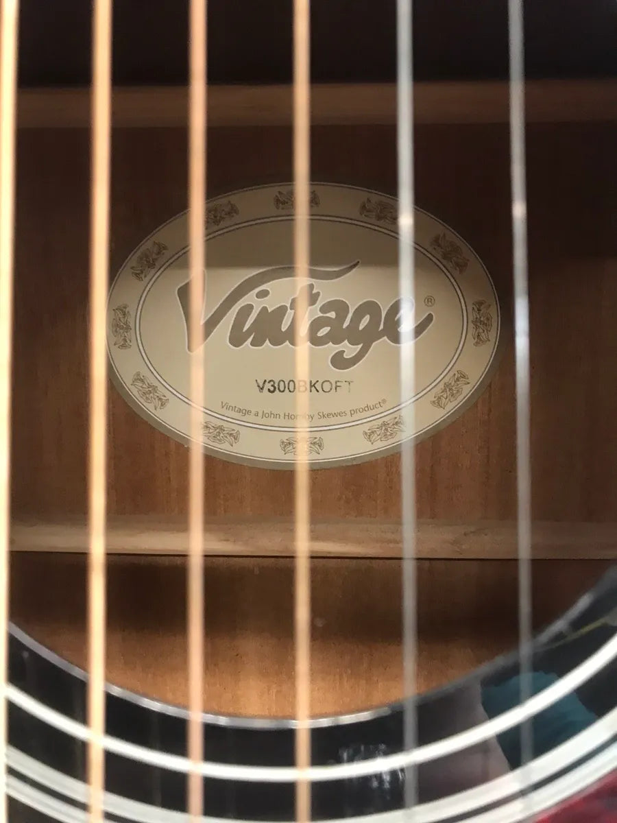 Vintage acoustic guitar pack