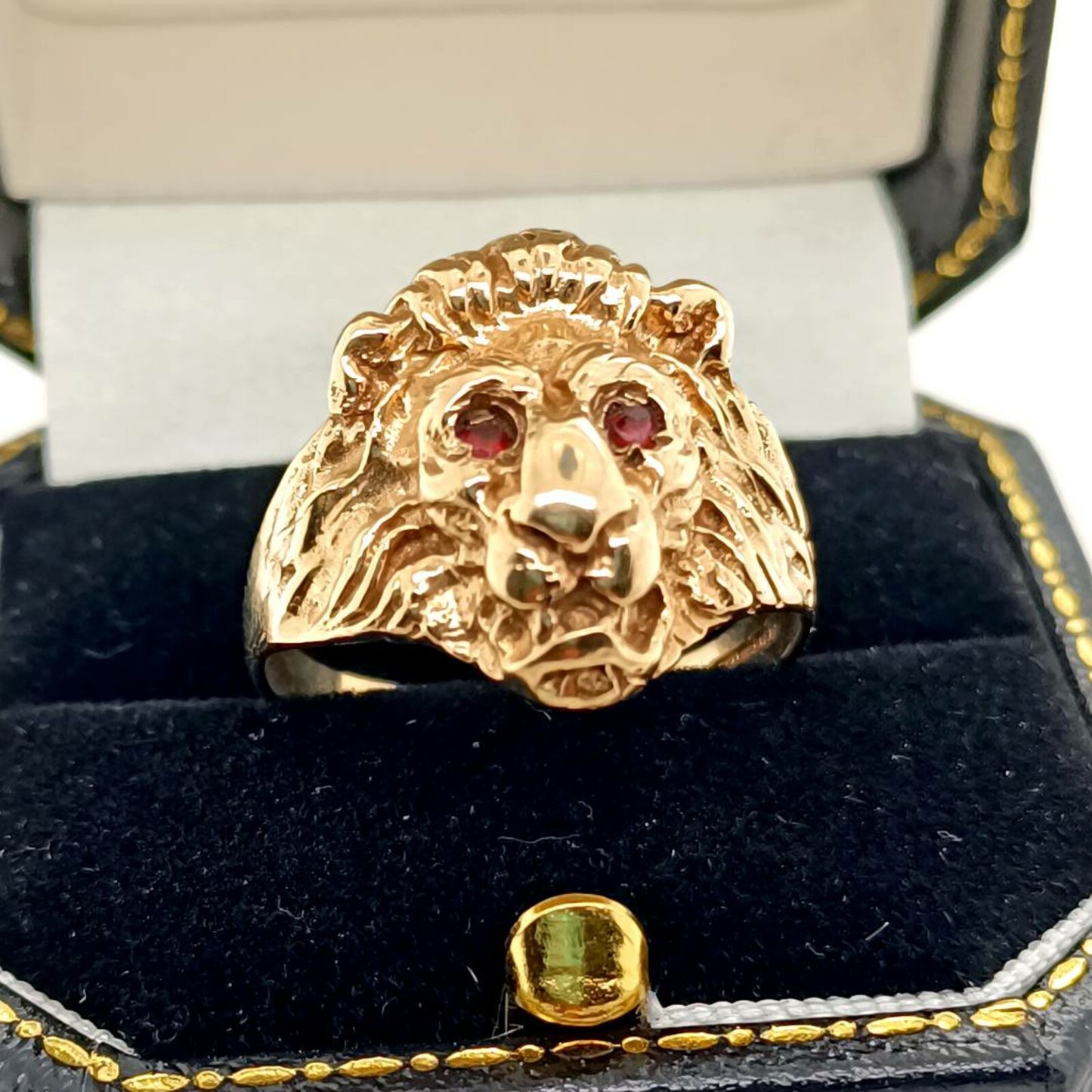 Lion's Head Ring , 9 k Gold