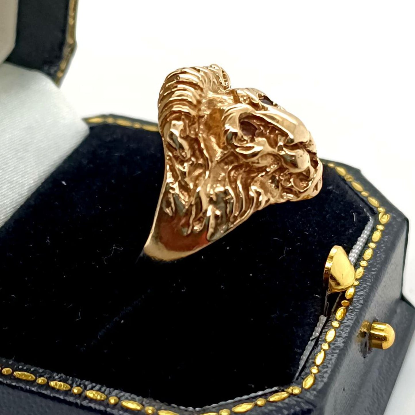 Lion's Head Ring , 9 k Gold