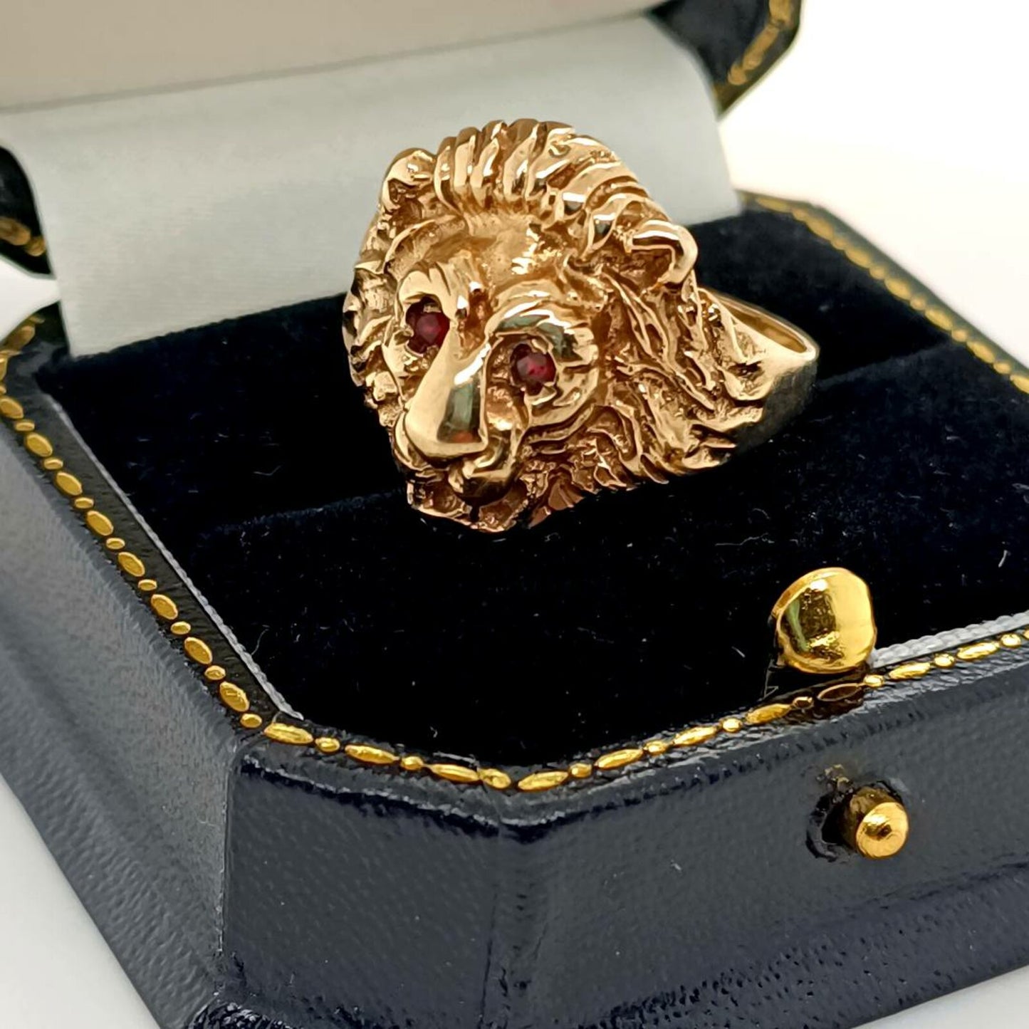 Lion's Head Ring , 9 k Gold