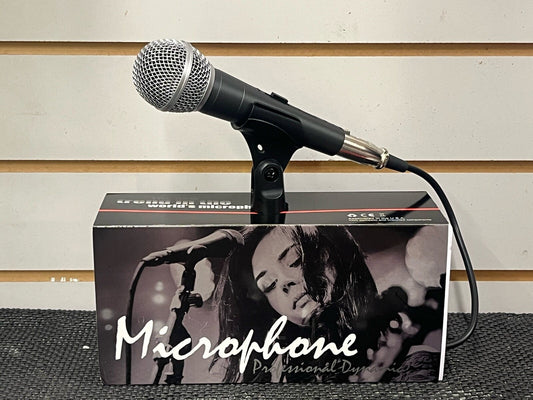 Dynamic Microphone + XLR Cable