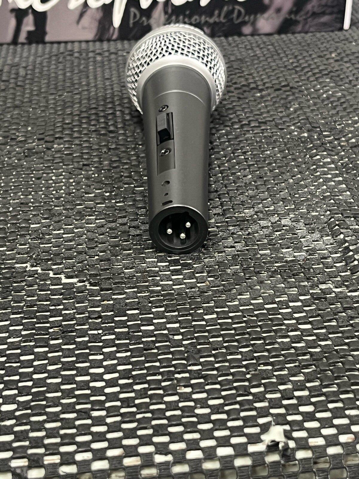 Dynamic Microphone + XLR Cable